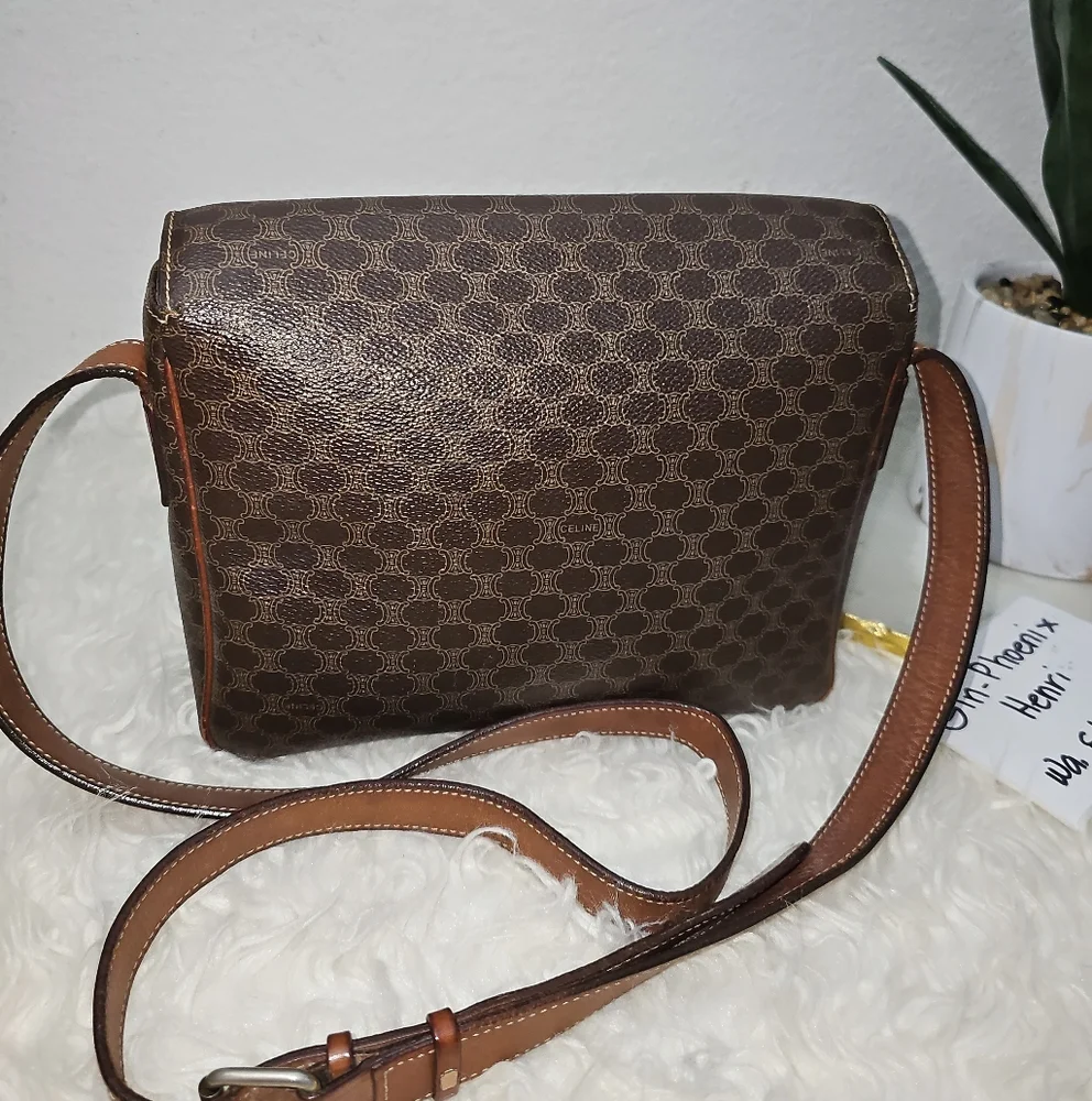 Beautiful Vintage Celine Crossbody Bag - Picture 13 of 16